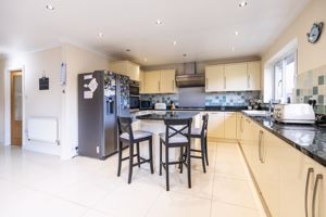 Kitchen/Diner- click for photo gallery